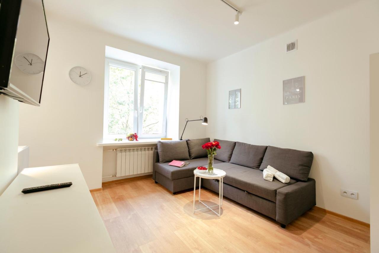 ורשה Jana Pawla II 36 - Bezplatny Podziemny Garaz - Free Parking - W Pelni Wyposazone Studio - Better Rental מראה חיצוני תמונה